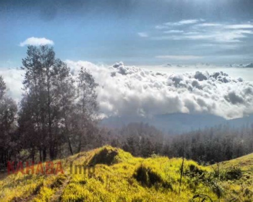 Di Puncak Yang Mengubah Sejarah Dunia Ekspedisi Tambora