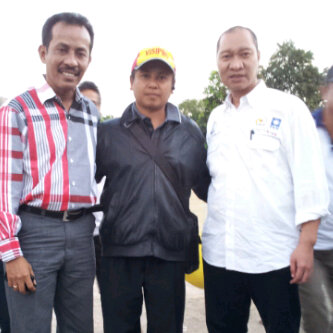 ... , Adi Mahyudi, SE (kiri) dan Anggota DPR RI, Syafruddin, ST (kanan