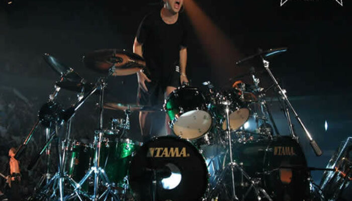 Drummer Metalica Rela Bermain untuk Noel Gallagher