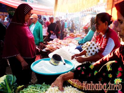 Harga daging di pasar Rasa Kota Bima melonjak di bulan Ramadhan / Foto: Kahaba.info