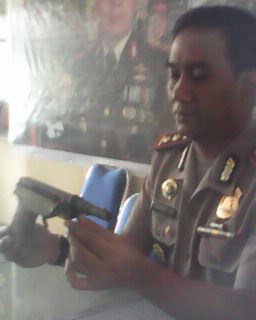 Grebek Pelaku Mesum, Polisi Amankan Pistol Rakitan - Kabar Harian Bima