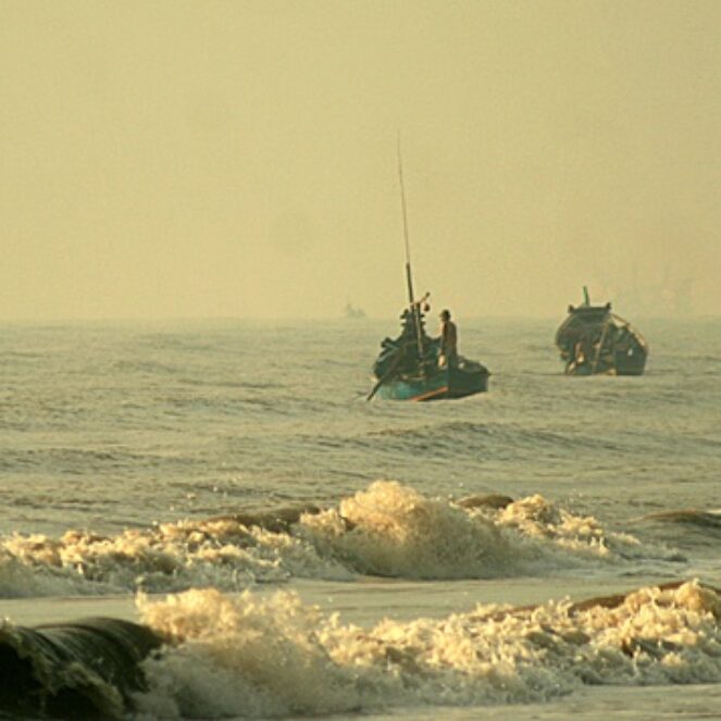 Sangeang Meletus, 44 Nelayan Diduga Hilang