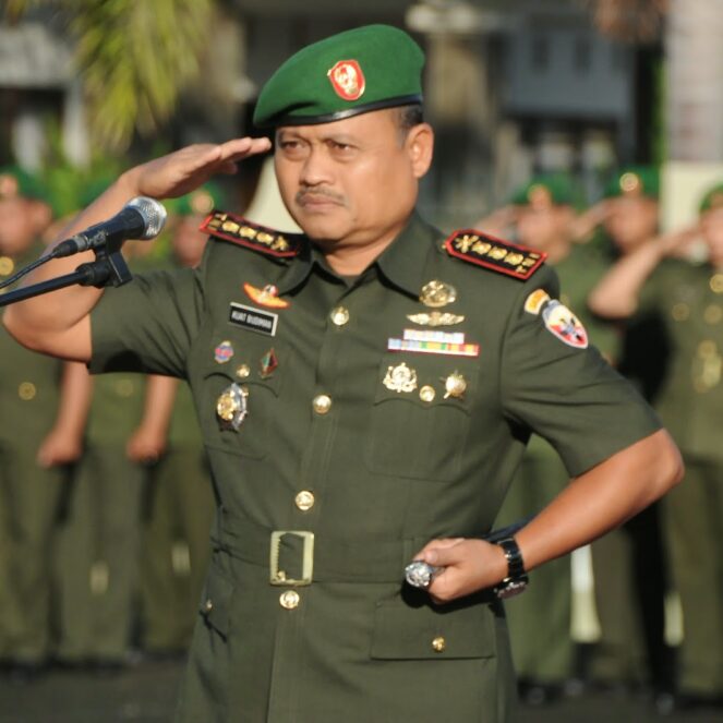 TNI Diingatkan tak Memihak Pada Pilpres