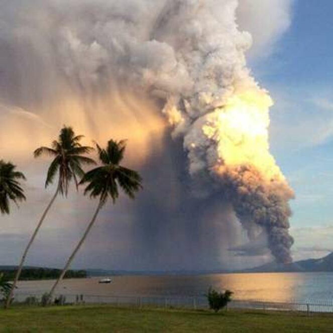 Gunung Tavurvur di Papua Nugini Meletus, Sejumlah Penerbangan Dialihkan - Kabar Harian Bima