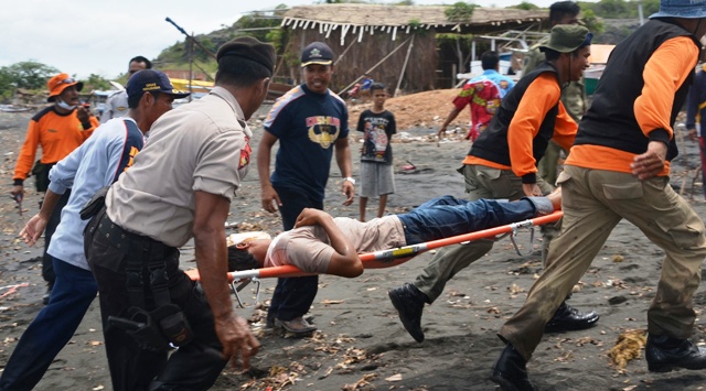 Antisipasi Erupsi Gunung Sangeang Api, Pemkab Bima Gelar Gladi Lapangan - Kabar Harian Bima