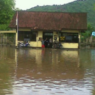 Banjir di Kelurahan Melayu. Foto: Abu