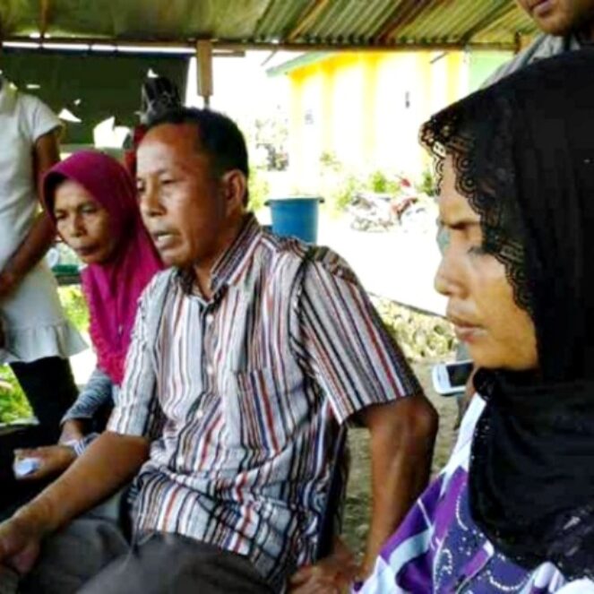Isteri Korban Bentrok, Desak Polisi Bebaskan Suaminya