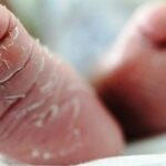 Mayat Bayi Ditemukan di Pinggir Pantai - Kabar Harian Bima