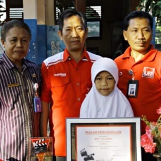 Siswi SDN 1 Sila Raih Juara Dua Nasional Video Indicreation 2015