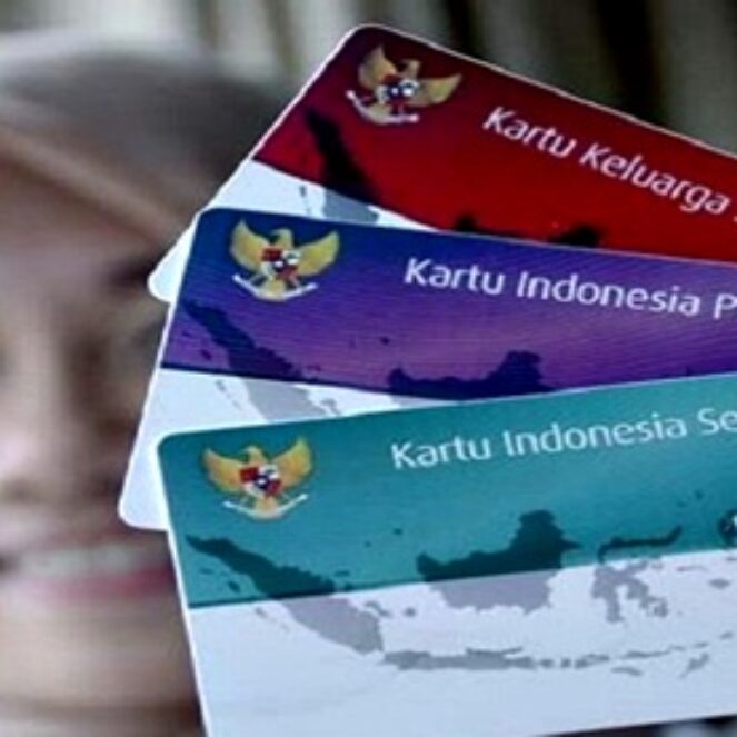Kartu Indonesia Sehat Kabupaten Bima diserahkan