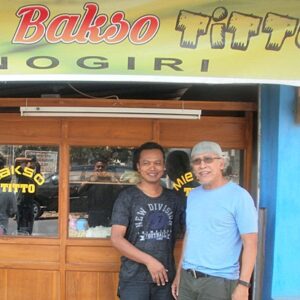 Iwan Fals Bikin Syair Buat Titto, Pedagang Bakso di Bima