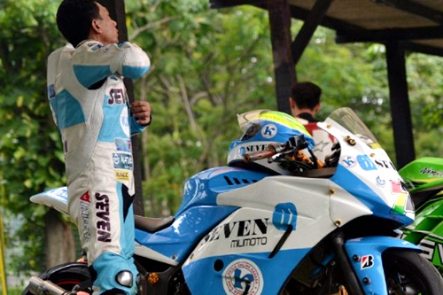 Kahaba Jadi Sponsor Pembalap Asal Bima di Sentul - Kabar Harian Bima