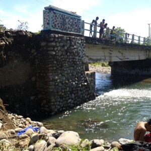 Warga Sampungu Minta Jembatan Sungai Na’e Diperbaiki