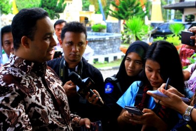 Mendikbud RI Anies Baswedan sat diwawancara wartawan. Foto: Ady