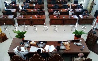 Rapat penyampaian hasil Kunker Komisi DPRD Kota Bima. Foto: Bin