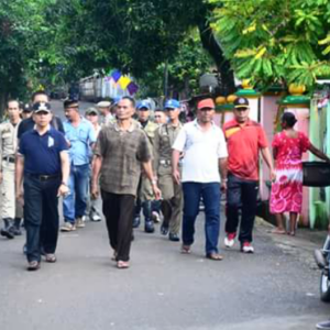Wawali Pimpin Gotong Royong di Kelurahan Rabadompu Timur - Kabar Harian Bima
