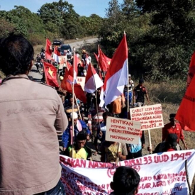 Ratusan Rakyat Oi Katupa Gelar Aksi Jalan Kaki dari Tambora ke DPRD