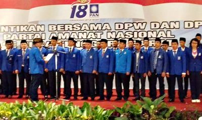 Proses pelantikan DPW dan DPD PAN Se-NTB. Foto: Feri Sofyan (Facebook)