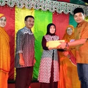 Kecamatan Wawo Juara Lomba Kareku Kandei - Kabar Harian Bima