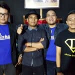 Mudik, La Hila Band Hibur Warga Bima - Kabar Harian Bima