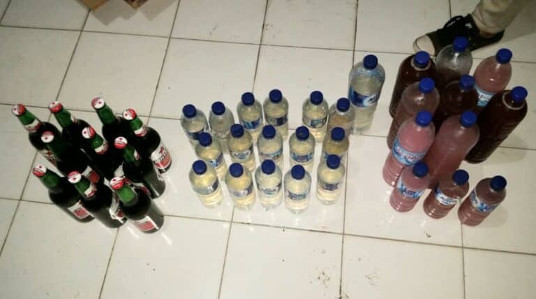 Razia Cipta Kondisi, Polisi Amankan Puluhan Botol Miras - Kabar Harian Bima