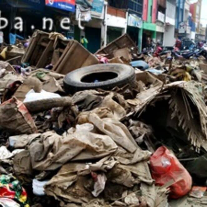 Sampah Sisa Banjir Masih Menumpuk, TNI dan Polri Kerja Ekstra
