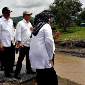 Bupati dan Wabup Pantau Desa Terdampak Banjir - Kabar Harian Bima