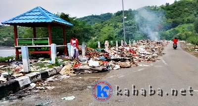 Pasca Banjir, Kawasan Ule Jadi Tempat Sampah - Kabar Harian Bima