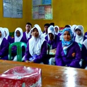 Mahasiswa Stikes Yahya Kkn Terpadu Di Desa Roka - Kabar Harian Bima