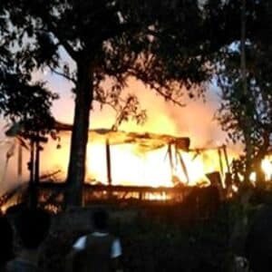 Kebakaran di Monggonao, Satu Rumah Panggung Ludes