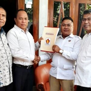 Tim H. Man dan H. Irfan Bersamaan Daftar di Gerindra