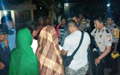 Warga Monta Hadang Truk  Kayu  Sonokeling Illegal Loging 