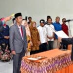 Kurniawan Dilantik Jadi Sekretaris KPU Kabupaten Bima - Kabar Harian Bima