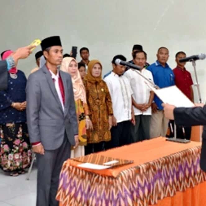 Kurniawan Dilantik Jadi Sekretaris KPU Kabupaten Bima