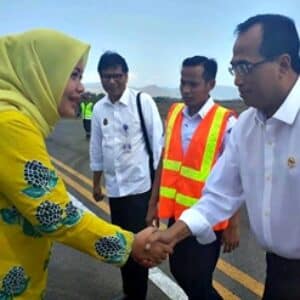 Menhub Datang ke Bima, Bahas Landasan Pacu Bandara