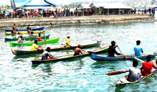 Bupati Bima Buka Lomba Perahu Dayung di Desa Bugis - Kabar Harian Bima