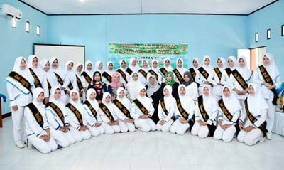 46 Mahasiswi Akbid Surya Mandiri Bima Ikut Uji Kompetensi Kebidanan - Kabar Harian Bima