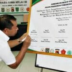 Walikota Bima Tandatangan Piagam Zona Integritas, Menuju Wilayah Bebas KKN - Kabar Harian Bima