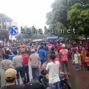 Warga Tambe Blokir Jalan Lagi, Polisi Turun Negosiasi