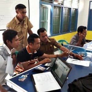 Pendamping Desa Ambalawi Inisiasi Pertemuan Sekdes