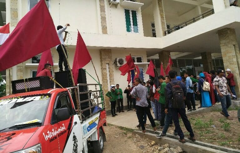 Demo Kasus Tramadol, IMM Desak Oknum Pegawai Jaksa Dicopot - Kabar Harian Bima