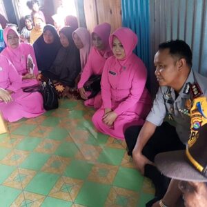 Kapolres Bima Kota Kunjungi Korban Pembunuhan di Desa Soro