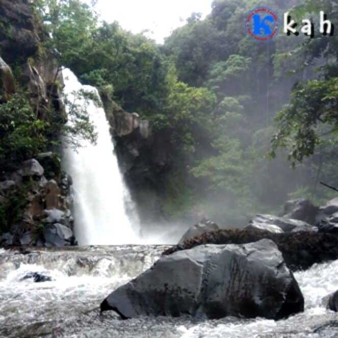 Pesona Air Terjun Bidadari, Spot Wisata Menakjubkan di Kaki Gunung Tambora