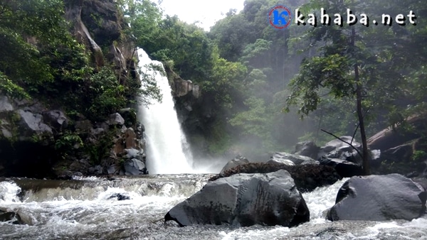 Pesona Air Terjun Bidadari, Spot Wisata Menakjubkan di Kaki Gunung Tambora - Kabar Harian Bima