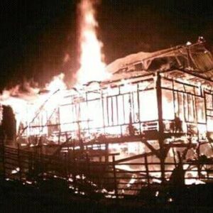 2 Rumah Panggung di Desa Doro O’o Hangus Terbakar