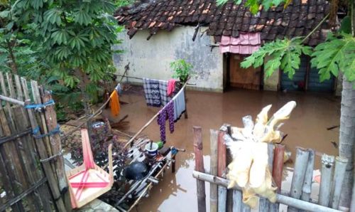 Tak Ada Hujan, Banjir Rendam Pemukiman Warga Tambe - Kabar Harian Bima