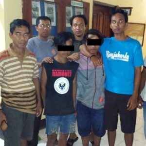 Curi Wireless dan HP, 2 Pemuda Ambalawi Dibekuk