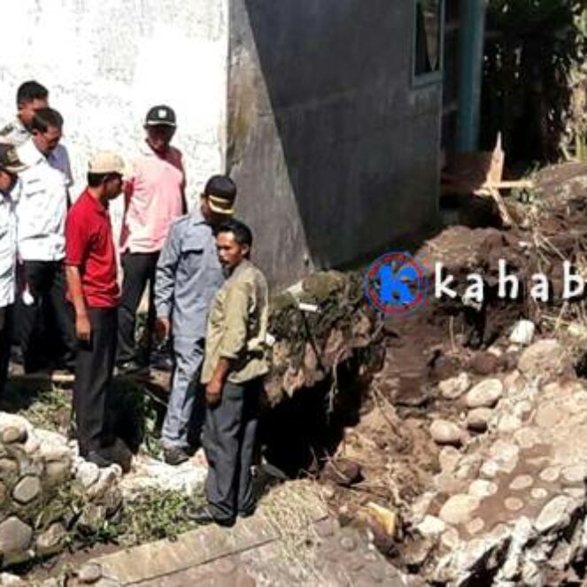 Dinas PU Data Kerusakan Akibat Banjir di Desa Tambe