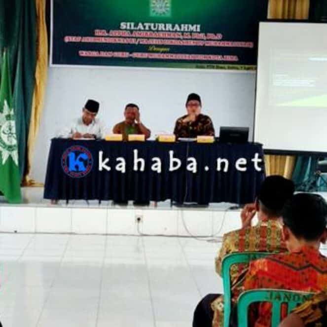 Staf Ahli Mendiknas Silaturrahmi dengan Warga dan Guru Muhammadiyah Bima