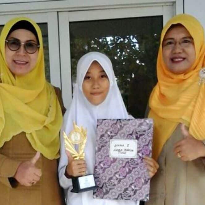 Pelajar SMAN 4 Sabet Juara Lomba Karya Tulis Kependudukan